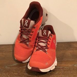 On Cloud Cloudflyer Running Shoes